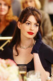 Anne Hathaway in Il diavolo veste Prada