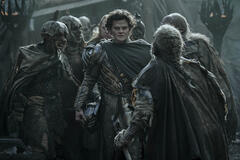 Robert Aramayo come Elrond in Il Signore degli Anelli: Gli Anelli del Potere 2x07