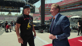 (S-D) Hulk Hogan e Vince McMahon in Mr. McMahon - Immagine dal set