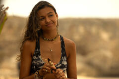 Madison Bailey come Kiara in Outer Banks 3x01