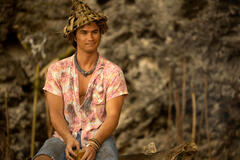 Chase Stokes come John B in Outer Banks 3x01