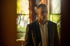 Drew Starkey come Rafe in Outer Banks 3x01