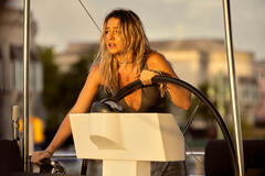 Madelyn Cline come Sarah Cameron in Outer Banks 3x02