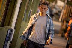 Drew Starkey come Rafe in Outer Banks 3x04