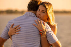 Madelyn Cline come Sarah Cameron in Outer Banks 3x05