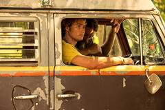 (S-D) Chase Stokes come John B, Charles Halford come Big John in Outer Banks 3x06