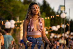 Madison Bailey come Kiara in Outer Banks 3x07