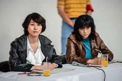 Hitomi Kamoshida e Elina Mizuno in The Queen of Villains 1x01 - Immagine dal set