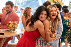 (S-D) Eve Hewson come Amelia Sacks, Meghann Fahy come Merritt Monaco in The Perfect Couple 1x01