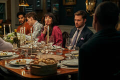 (S-D) Ishaan Khattar come Shooter Dival, Sam Nivola come Will Winbury, Isabelle Adjani come Isabel Nallet, Jack Reynor come Thomas Winbury, Liev Schreiber come Tag Winbury in The Perfect Couple 1x03