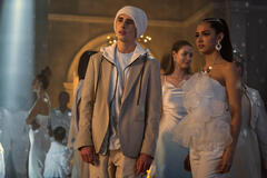 Georgie Farmer come Ajax Petropolus in Mercoledì 1x04