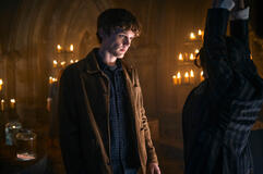 (S-D) Hunter Doohan come Tyler Galpin, Jenna Ortega come Wednesday Addams in Mercoledì 1x08