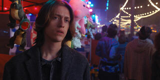 Percy Hynes White come Xavier Thorpe in Mercoledì 1x01