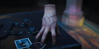 Mano in Mercoledì 1x08