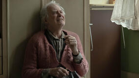 Kevin Kline come Stephen Brigstocke in Disclaimer 1x01