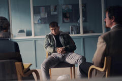 (S-D) Lucy Chambers (Jessica Raine), Shane Fisher (Kyle Rowe), Rob Shaw (John Alastair) in The Devil's Hour 1x01