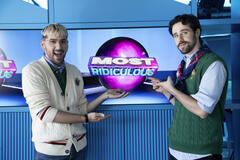 Edoardo Zaggia e Alberto Sacco al commento dei video di Most Ridiculos su Comedy Central