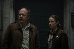 Will Patton e Rebecca Ferguson in Silo 1x04