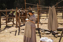 The Dead Don't Hurt di Viggo Mortensen - Immagine dal set