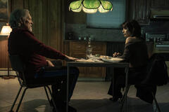 Clancy Brown, Cristin Milioti in The Penguin 1x05