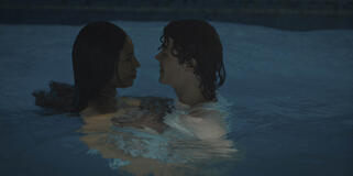 Annie Grover (Savannah Lee Smith), Lucien Belmont (Zac Burgess) in Cruel Intentions - Stagione 1