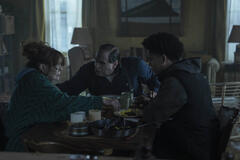 Deirdre O'Connell, Colin Farrell, Rhenzy Feliz in The Penguin 1x06