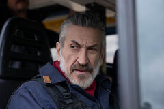 Marco Giallini come 'Mazinga' Ivano Valenti in ACAB 1x04 - Immagine dal set