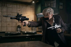 Glenn Close come Ginny in Back In Action