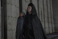 Jade Anouka, Emily Watson in Dune: Prophecy 1x03