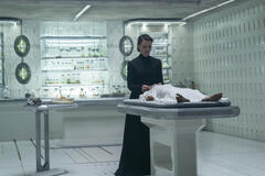 Olivia Williams, Chloe Lea in Dune: Prophecy 1x03