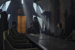 Edward Davis, Emily Watson in Dune: Prophecy 1x04