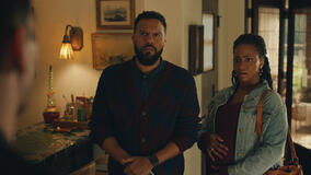 (S-D) O-T Fagbenle come Dennis e Teyonah Parris come Carla in No Good Deed 1x04