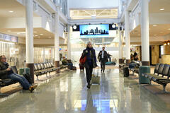 Dakota Johnson in Una notte a New York - Immagine dal set