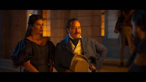 Elia Galera (Lucia); Andres Almeida (Tadeo) in Amore e Vendetta - Zorro 1x09