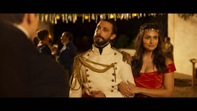 Emiliano Zurita (Monasterio); Renata Notni (Lolita) in Amore e Vendetta - Zorro 1x09