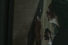 Adelle Leonce come Anna Logan in Bagman