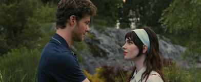 (S-D) Jack Quaid come Josh e Sophie Thatcher come Iris in Companion