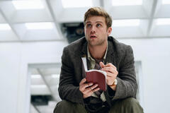 Leo Woodall in Prime Target 1x07