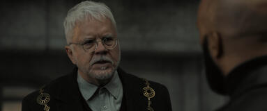 Tim Robbins e Common in Silo 2x02