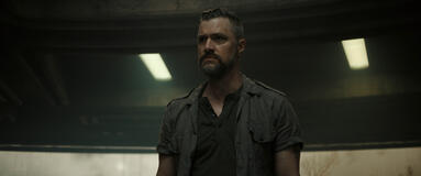 Shane McRae in Silo 2x02