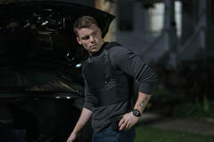 Gabriel Basso come Peter Sutherland in The Night Agent 1x04