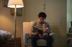 Penn Badgley come Joe Goldberg in You 3x01