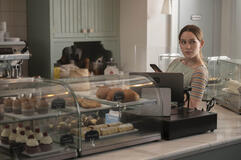 Victoria Pedretti come Love Quinn in You 3x03