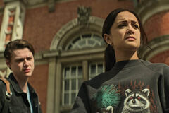 (S-D) Brad Alexander come Edward, Amy-Leigh Hickman come Nadia Farran in You 4x06