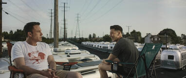 (S-D) Ben Affleck come Christian Wolff e Jon Bernthal come Brax in The Accountant 2