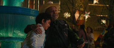 (S-D) Thom Nemer come Alexander Garcia e Cheech Marin come Gil in Alexander e il Terribile, Orribile, Abominevole ma Veramente Bruttissimo Viaggio