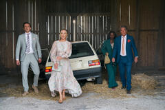 (S-D) Ivar Forsling come Jacob, Anja Lundqvist come Helene, Doreen Ngadire come Linda e Kjell Bergqvist come Martin in Love Forever