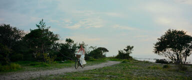 Matilda Källström come Hanna come Leif in Love Forever