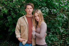 (S-D) Charlie Gustafsson come Samuel e Matilda Källström come Hanna in Love Forever