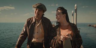 Chase Yi e Charlotte Nicdao in Mythic Quest 4x04